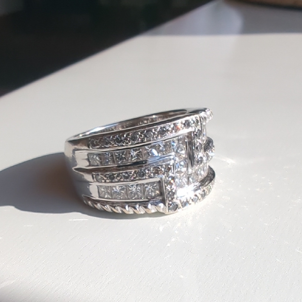 Vintage LeVian 18K White Gold 2.0 Carat Diamond Ring Size 7